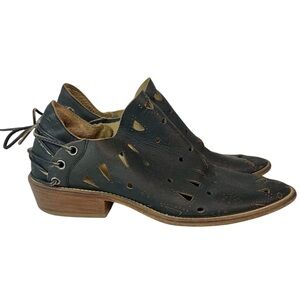 MUSSE & CLOUD Leather Cut Out Loafers Sz 9